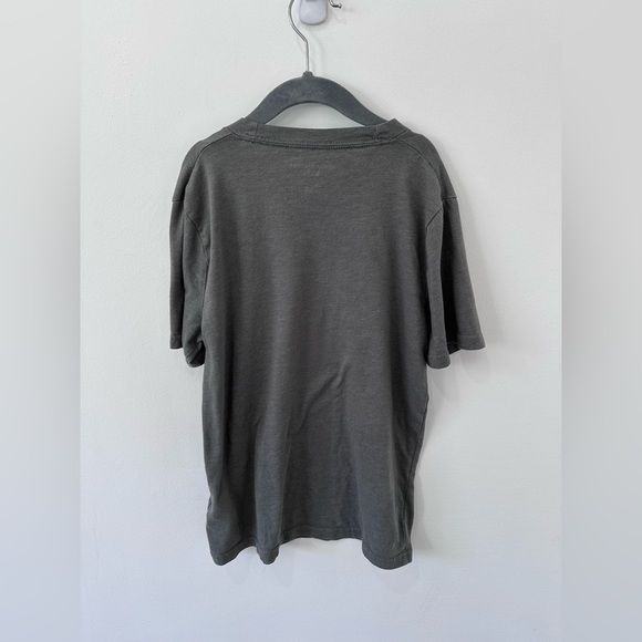 Abercrombie Kids Charcoal V-Neck Tee Shirt - Size 11/12 - Picture 7 of 7